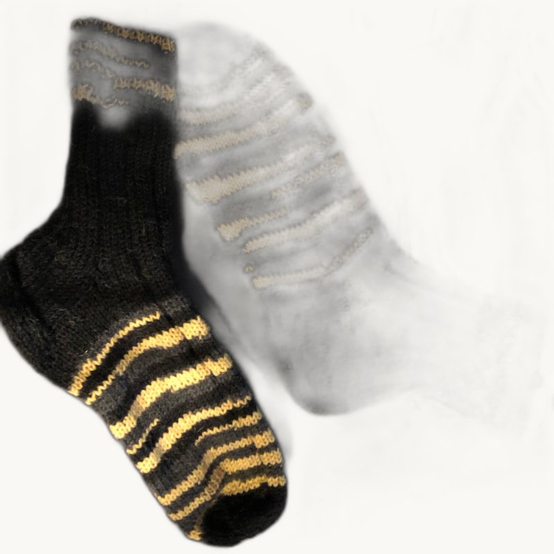 Zarte Stricksocken für die Kleinsten - Handgemacht mit Liebe